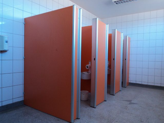 Divisórias sanitárias neocom ALCOPLAC ACOS GROLT Limeira-SP